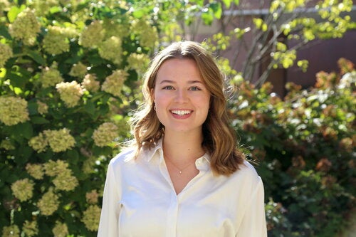 Profile picture for Victoria Patellos