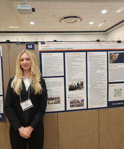 Kadee Swanson presenting at UG symposium